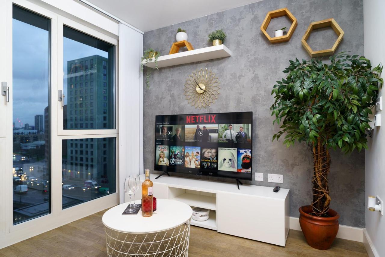 Stylish Fully-Equipped One Bedroom Apartment With Extra Sofa Bed, Free Secure Parking, Onsite Gym, 24Hr Security & Concierge Londres Extérieur photo